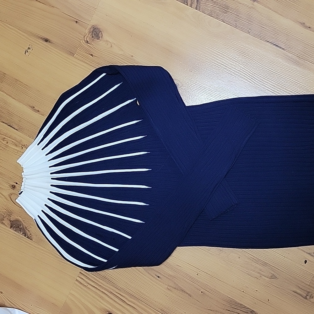 Venus sweater size s